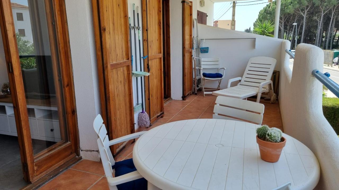 Apartamento Familiar Con Piscina Y Wifi L' Escala Bagian luar foto